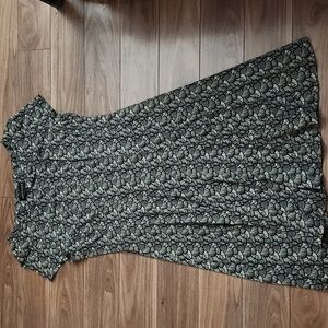 🔥Leaf Print Detailed Short-Sleeve A-Line Slinky Dress